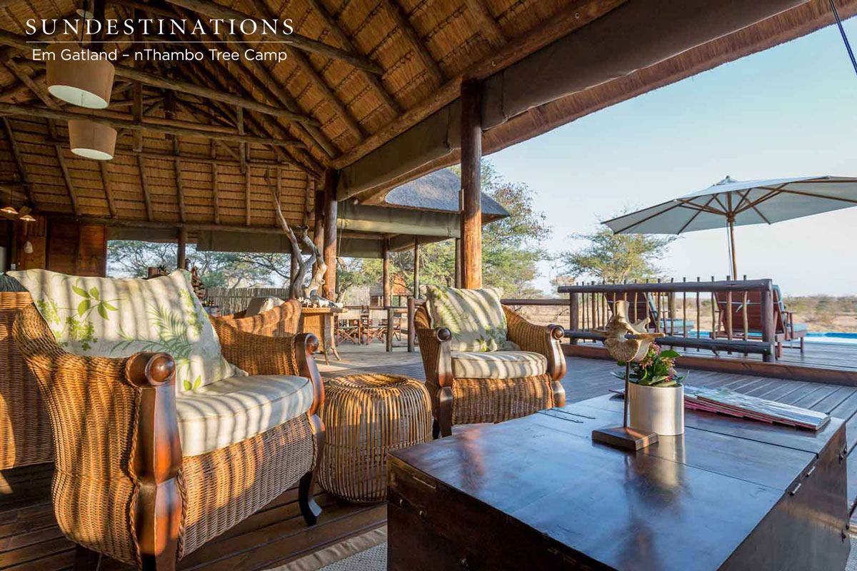 nThambo Lounge & Pool