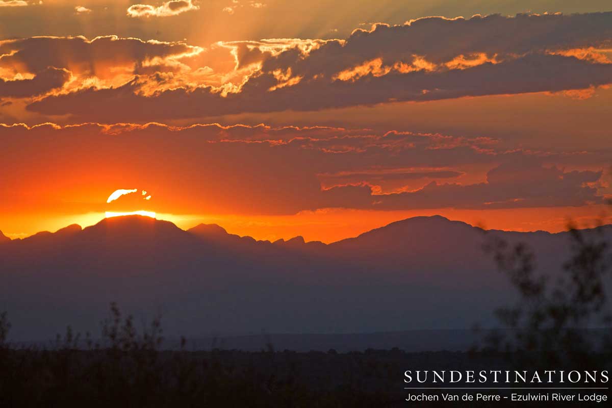 Sun Sinks into Horizon