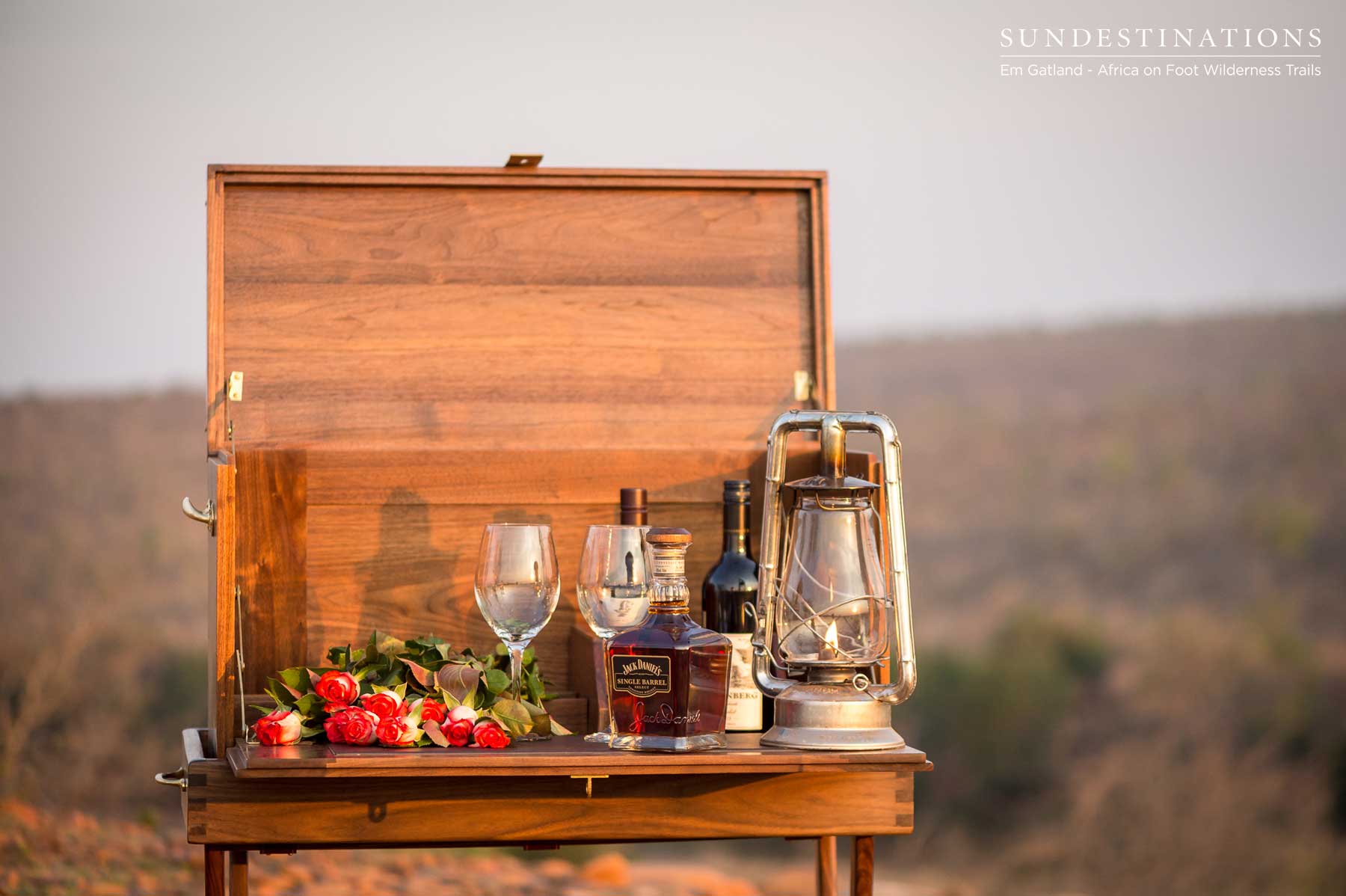 Melvill and Moon Bar Melvill and Moon Bar