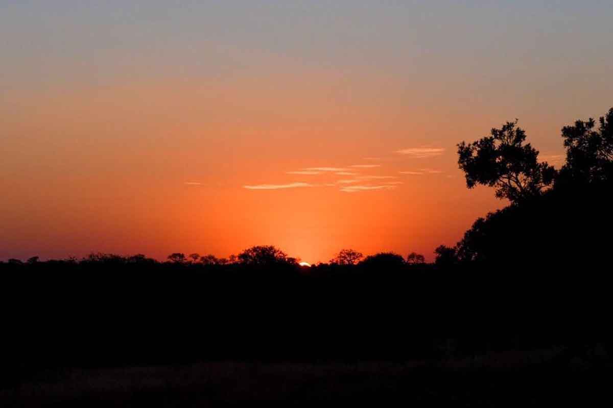 Sunset nThambo Sunset nThambo